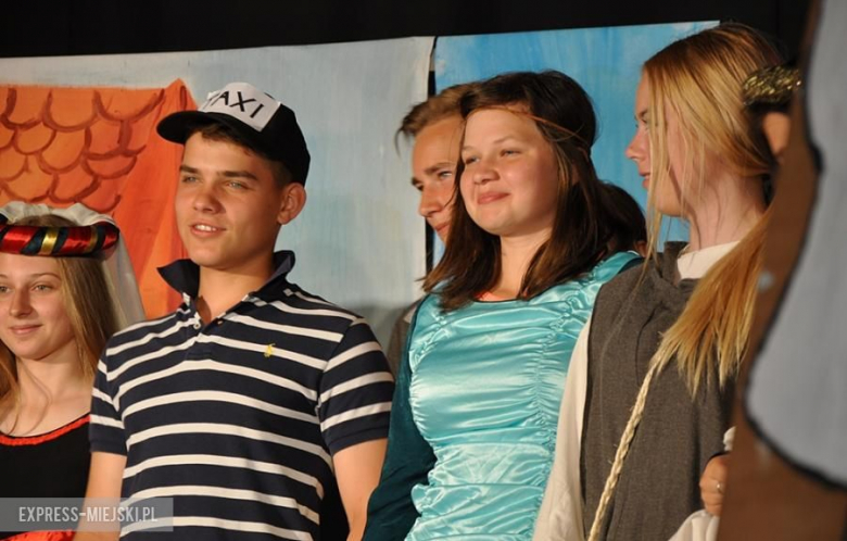 Przedstawienie teatralne w średzkim domu kultury