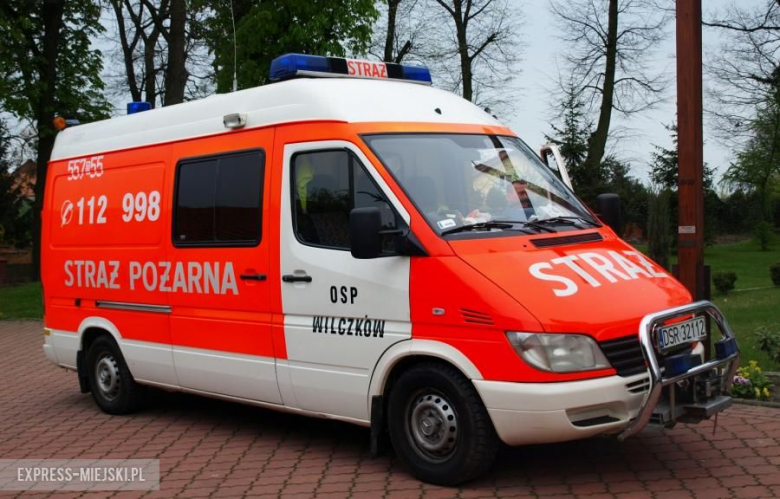 Poświęcenie nowego wozu strażackiego