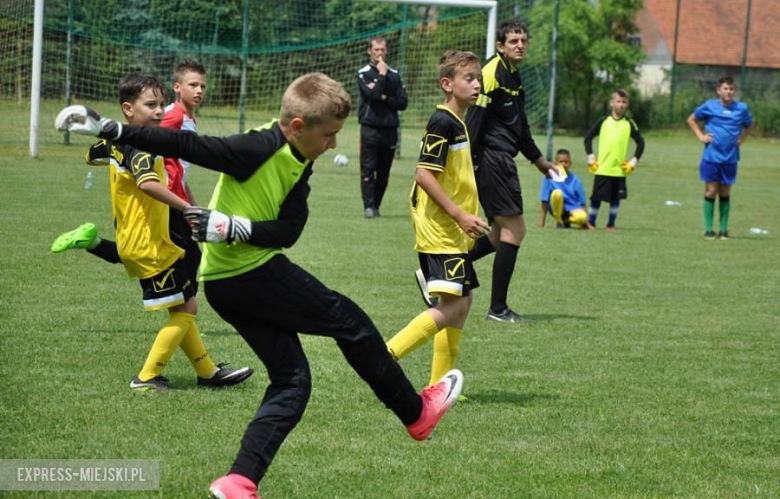 Turniej piłkarski w Kostomłotach