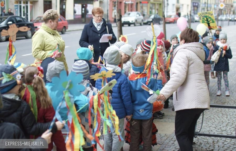 Pochód przedszkolaków w Środzie Śląskiej