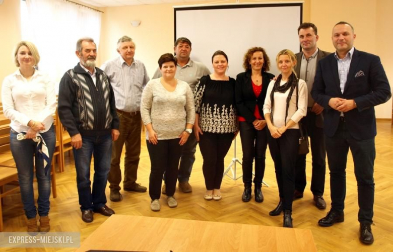 Komisja konkursowa we wsiach