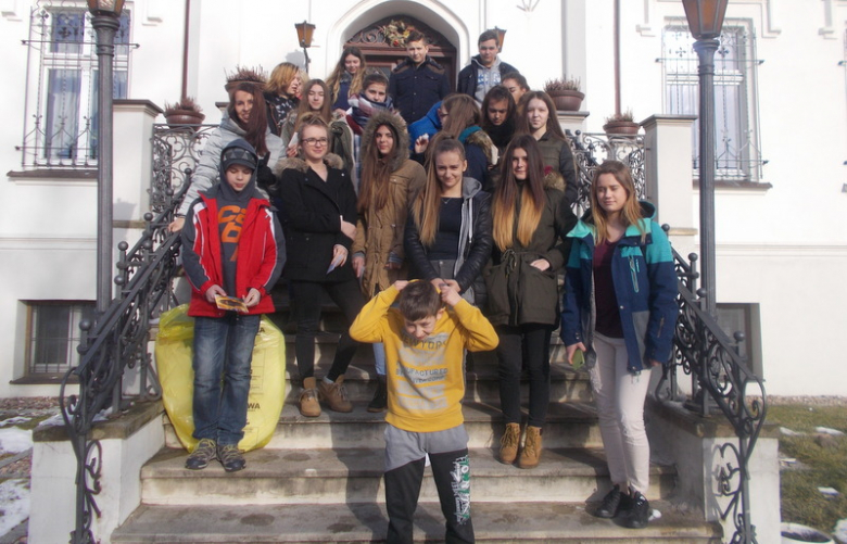 Gimnazjaliści przygotowali przedstawienie jasełkowe