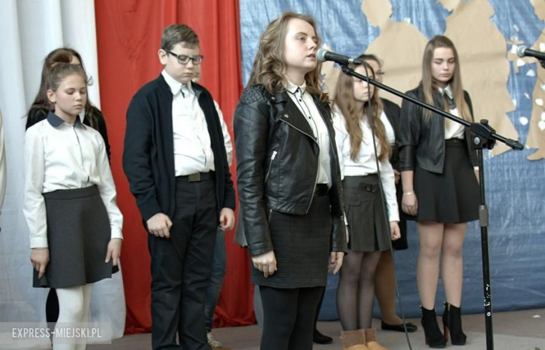 77. rocznica I Masowej Deportacji Polaków na Sybir - uroczystości szkolne