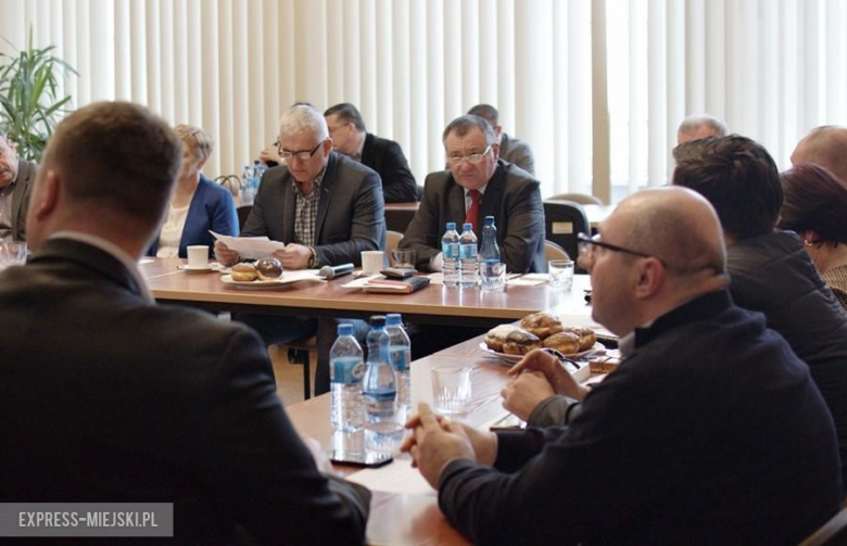 Sesja powiatowa w Środzie Śląskiej