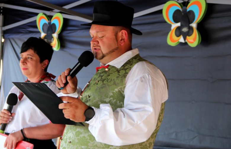 Przegląd Zespołów Ludowych "Kostomłocka nuta"