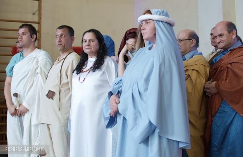 Męka Pańska w wykonaniu podopiecznych ŚDS