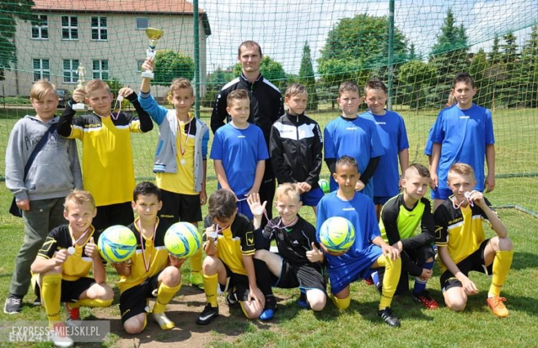 Turniej piłkarski w Kostomłotach