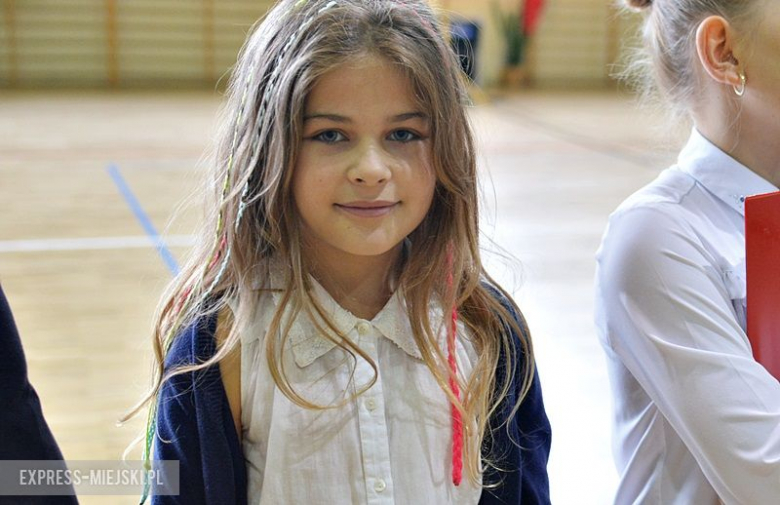 Rozpoczęcie roku szkolnego w szkole podstawowej w Środzie Śląskiej