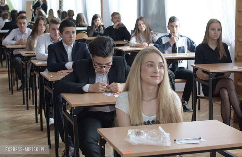 	Egzamin w gimnazjum im. Jana Pawła II w Środzie Śląskiej