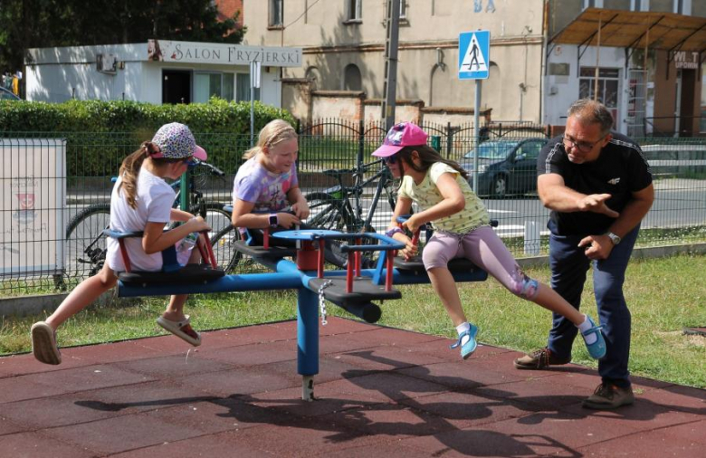 Lato z Komarami w Malczycach