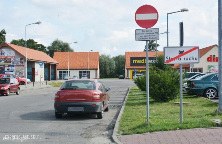 Drogowy absurd w Środzie Śląskiej