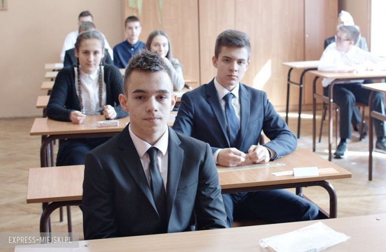 	Egzamin w gimnazjum im. Jana Pawła II w Środzie Śląskiej
