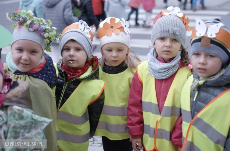 Pochód przedszkolaków w Środzie Śląskiej