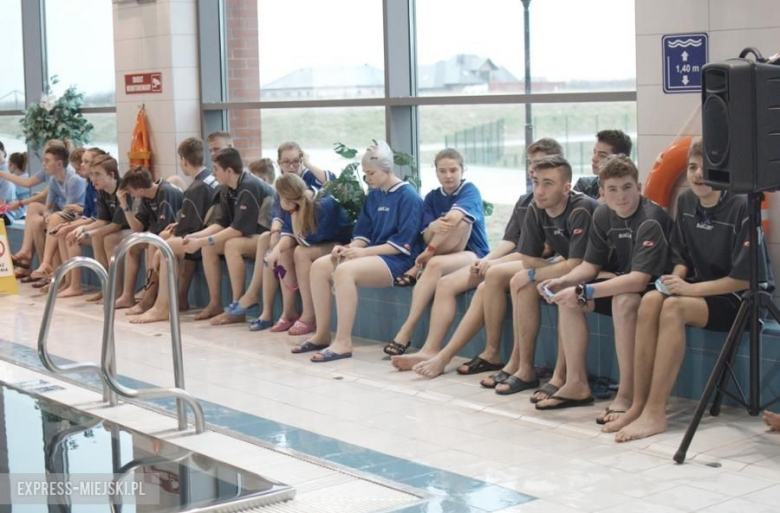 V Mistrzostwa Powiatu Średzkiego w pływaniu 