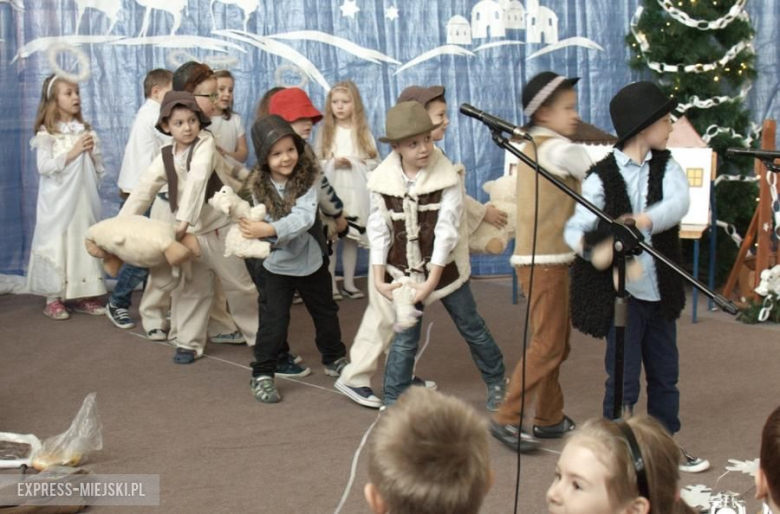 Przedszkolaki z Przedszkola "Pod Topolą" w Środzie Śląskiej