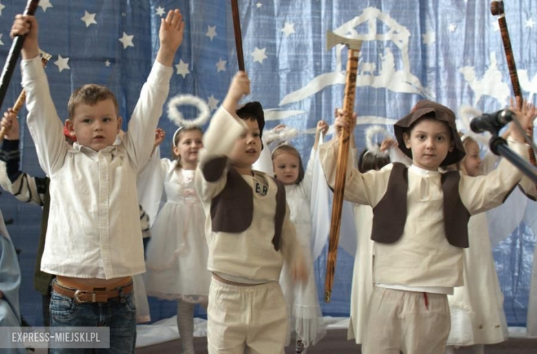 Przedszkolaki z Przedszkola "Pod Topolą" w Środzie Śląskiej