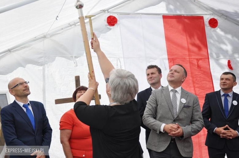 Uroczystości nadania imienia SOSw w Środzie Śląskiej