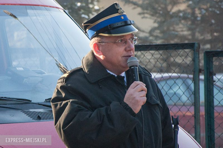 Przekazanie wozu strażackiego