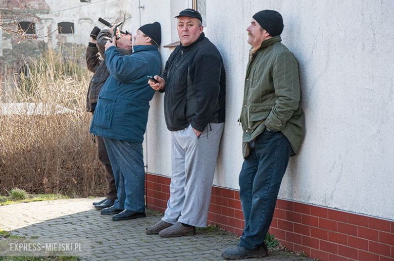 Montaż nowej kopuły trwał przeszło dwie godziny