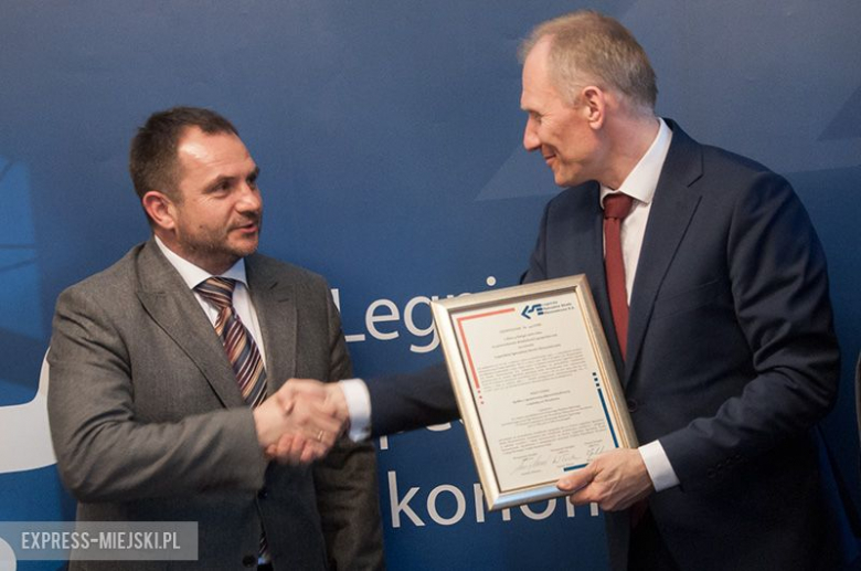 Uroczyste wręczenie zezwolenia na prowadzenie działalności gospodarczej na terenie podstrefy LSSE w gminie Miękinia