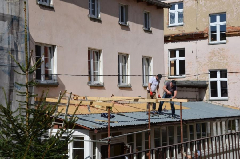 Termomodernizacja budynku dawnego liceum profilowanego w Środzie Śląskiej