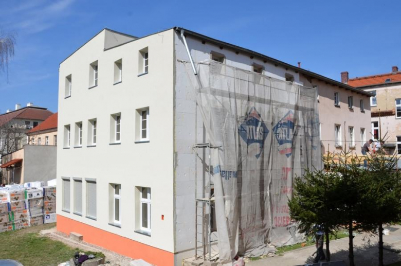 Termomodernizacja budynku dawnego liceum profilowanego w Środzie Śląskiej