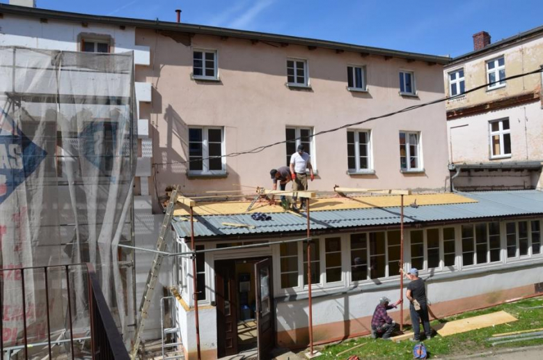 Termomodernizacja budynku dawnego liceum profilowanego w Środzie Śląskiej