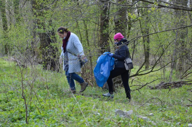 Sprzątanie odbyło się w ramach obchodzonego dzisiaj Światowego Dnia Ziemi