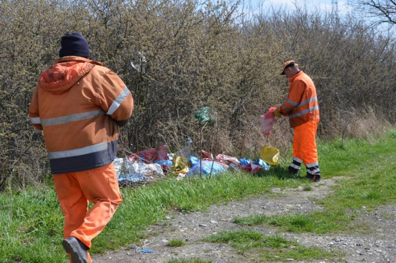 Sprzątanie odbyło się w ramach obchodzonego dzisiaj Światowego Dnia Ziemi