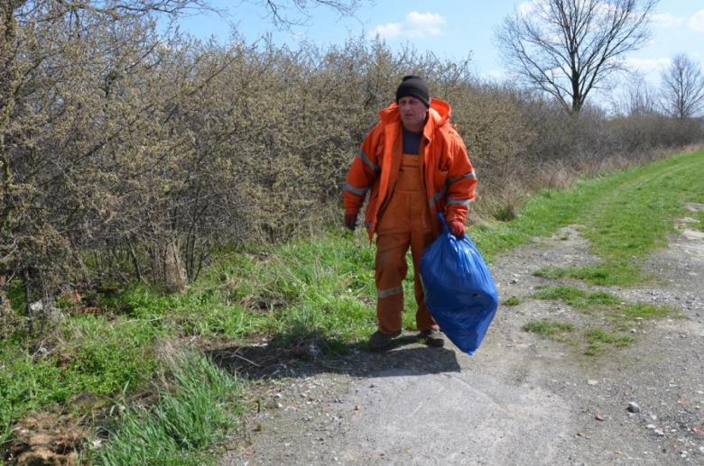 Sprzątanie odbyło się w ramach obchodzonego dzisiaj Światowego Dnia Ziemi