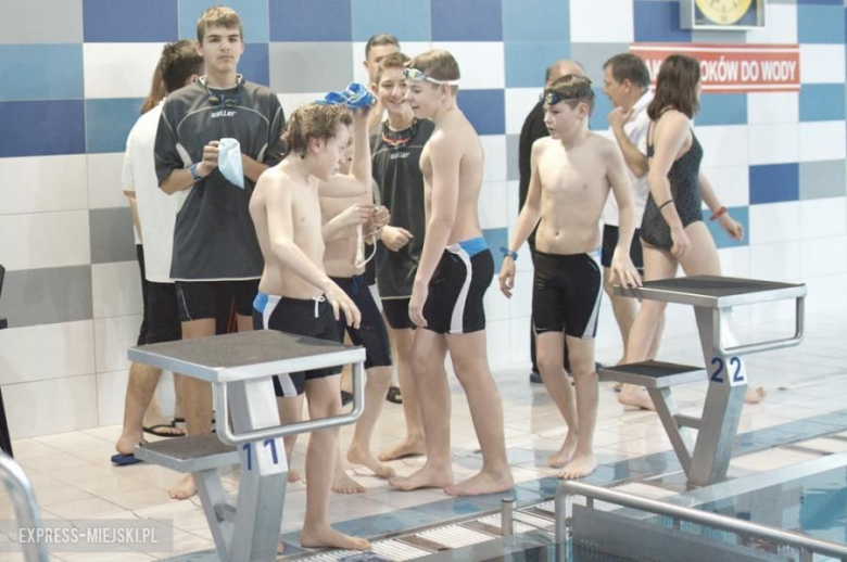 V Mistrzostwa Powiatu Średzkiego w pływaniu 