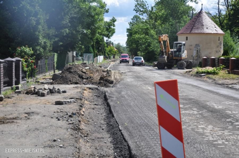 Przebudowa ulicy Wrocławskiej w Rakoszycach