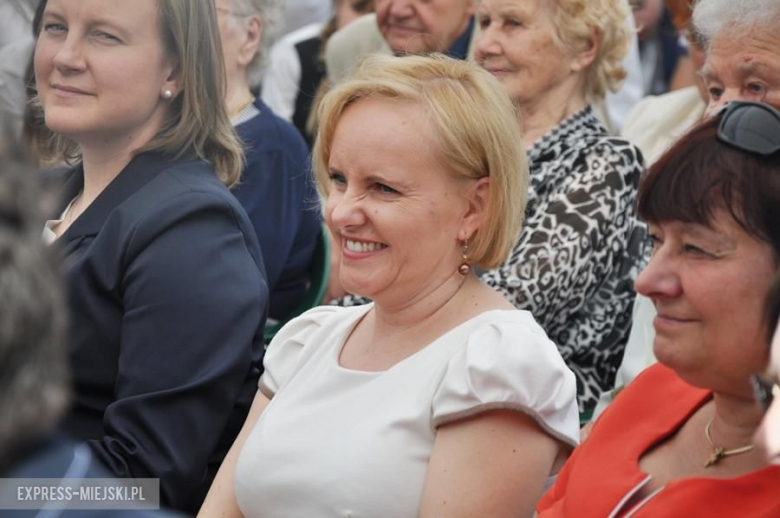 Uroczystości nadania imienia SOSw w Środzie Śląskiej