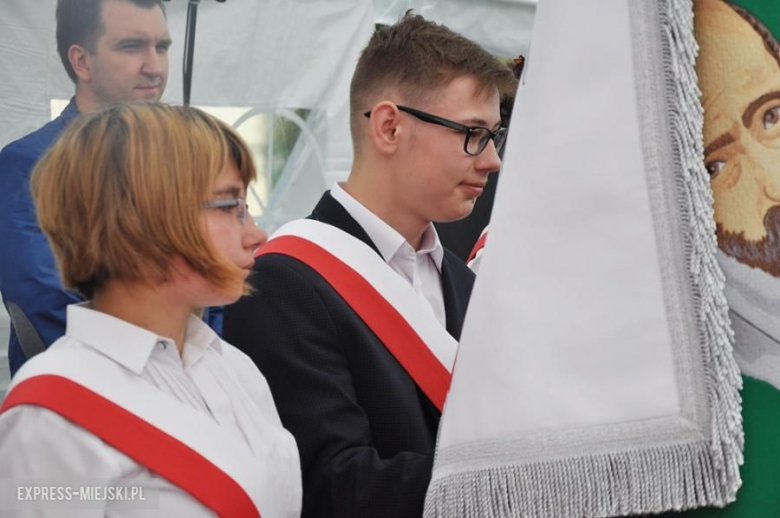 Uroczystości nadania imienia SOSw w Środzie Śląskiej