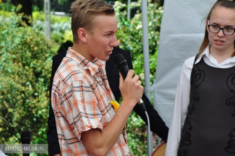 Uroczystości nadania imienia SOSw w Środzie Śląskiej