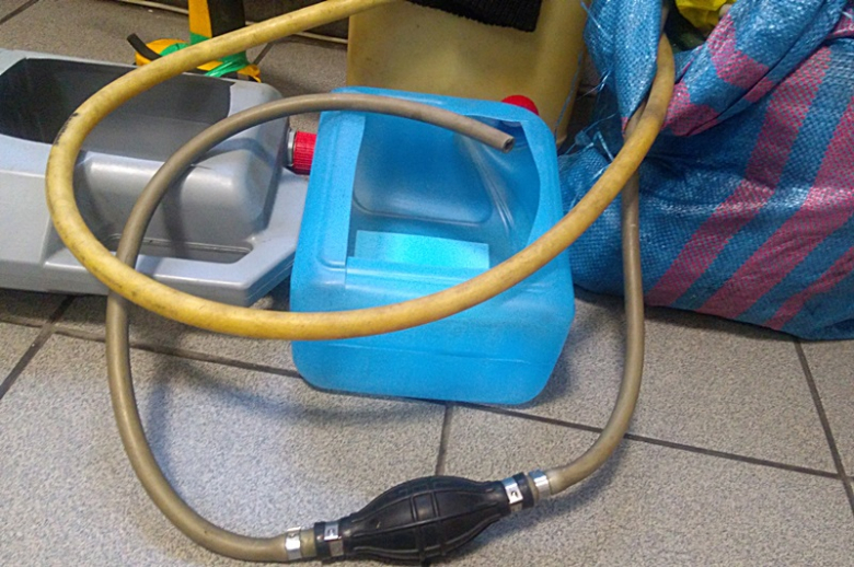 Zatrzymano mężczyzn w związku z kradzieżami i włamaniem