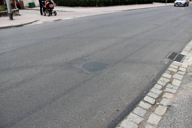 Nowa nawierzchnia na ulicy Wrocławskiej