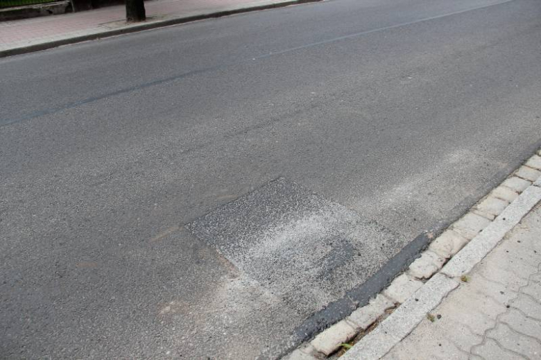 Nowa nawierzchnia na ulicy Wrocławskiej