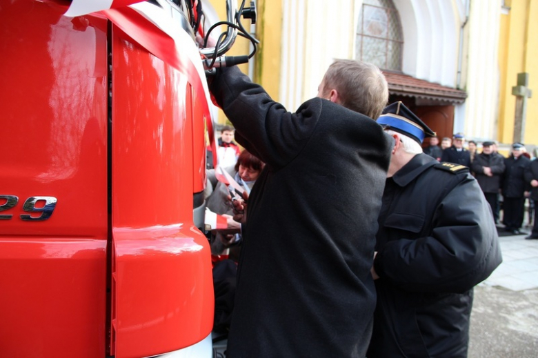 Nowy pojazd kosztował prawie 600 tysięcy złotych