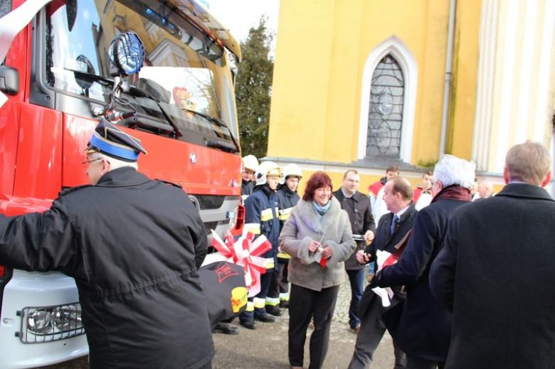 Nowy pojazd kosztował prawie 600 tysięcy złotych