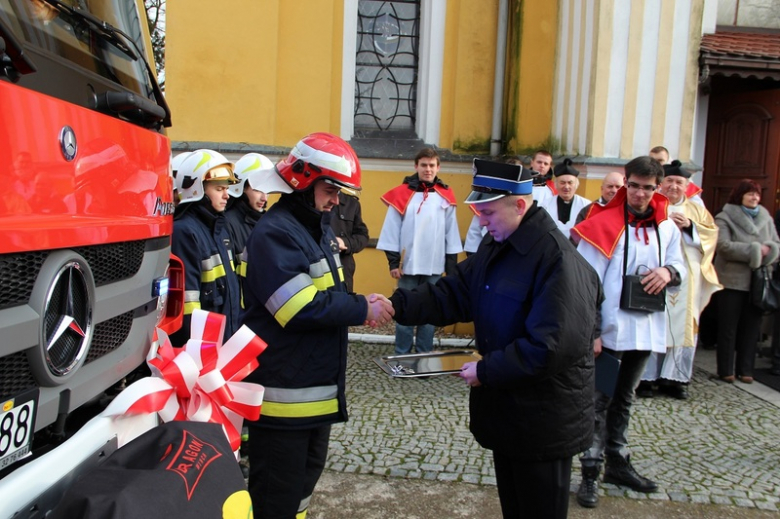 Nowy pojazd kosztował prawie 600 tysięcy złotych