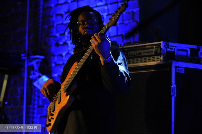 Robert Glasper Experiment