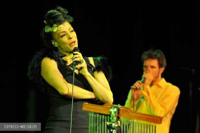 Zap Mama z projektem "Eclectic FLaSH"