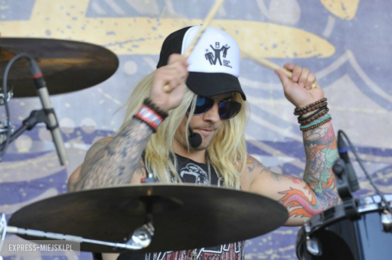 Rock For People 2015 We are Harlot