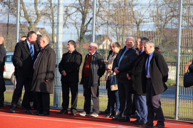 Otwarcie nowego boiska wielofunkcyjnego w Kostomłotach
