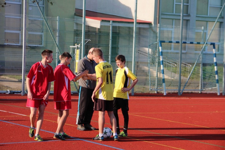 Otwarcie nowego boiska wielofunkcyjnego w Kostomłotach