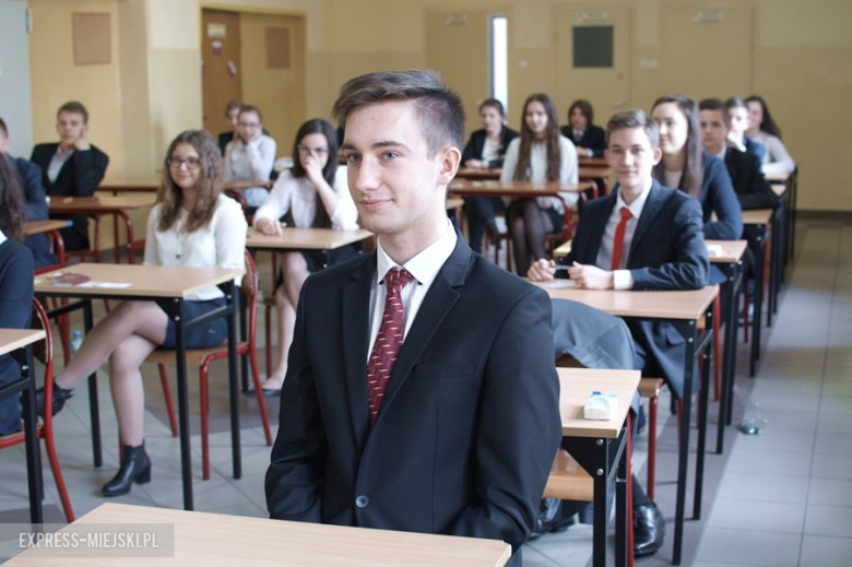 	Egzamin w gimnazjum im. Jana Pawła II w Środzie Śląskiej