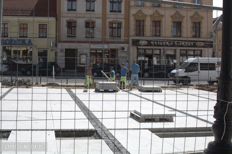 Prace nad przebudową rynku
