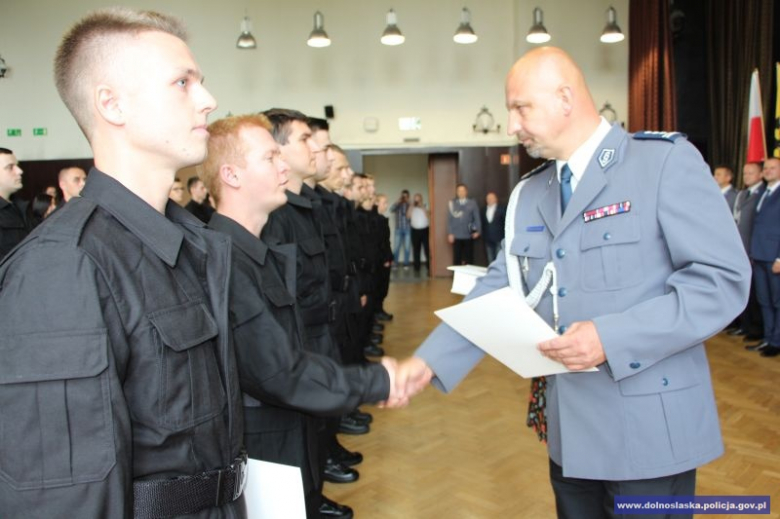 49 nowych policjantów złożyło ślubowanie