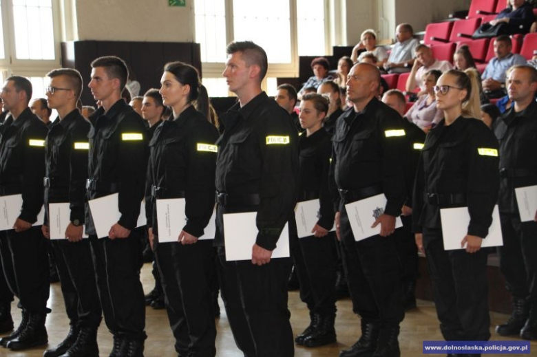 49 nowych policjantów złożyło ślubowanie